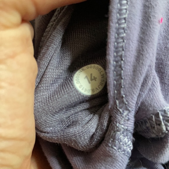 Maybe lululemon wunder under tights - Picture 3 of 4